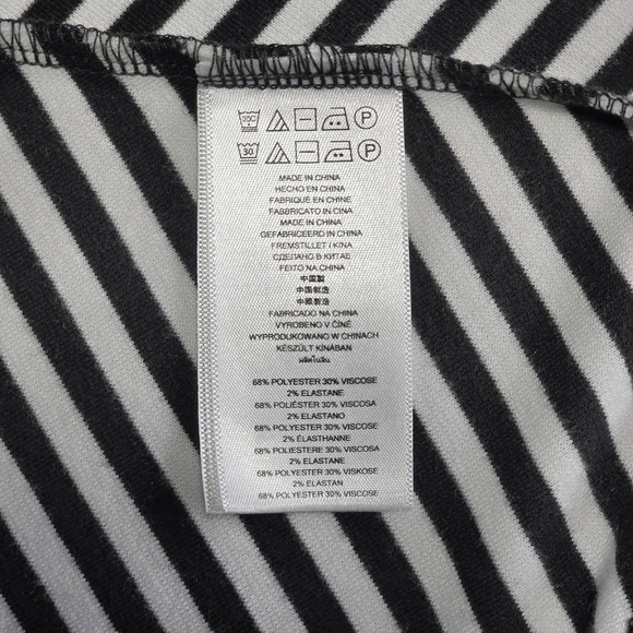 Chic MICHAEL KORS Flattering Comfy Black and White Striped Skater Skirt Size 12 - Picture 8 of 12